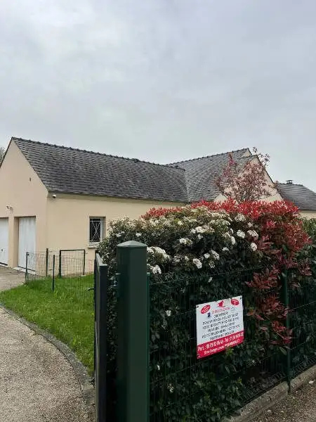 Toiture réalisée par Moïse Fortin, couvreur à Orcemont